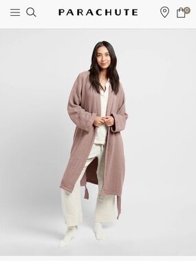 Parachute Cloud Cotton Robe, medium, burgundy. Good condition.